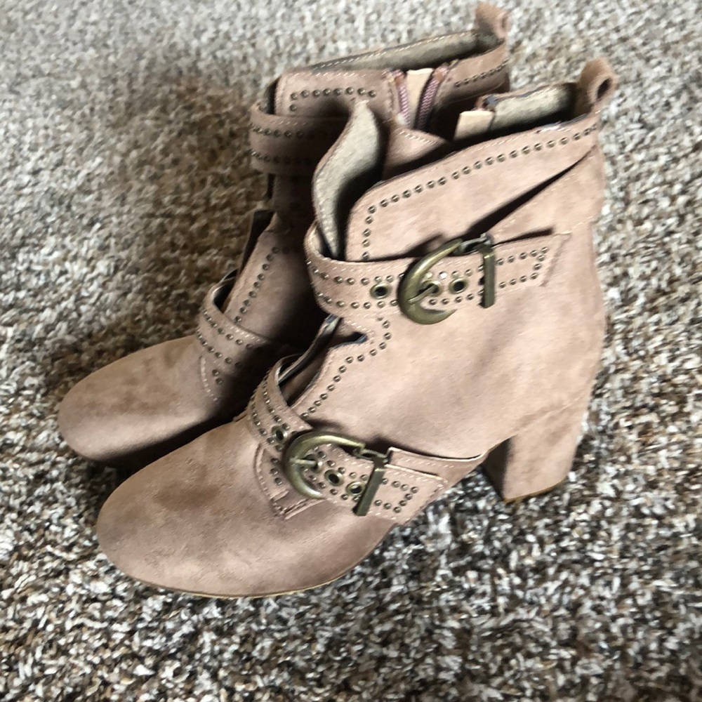 Brown boots